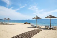 EAGLES VILLAS Pools & Beach