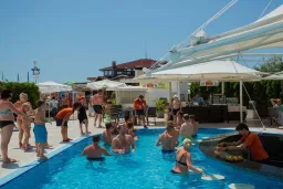 EFFECT GRAND VICTORIA HOTEL Activities