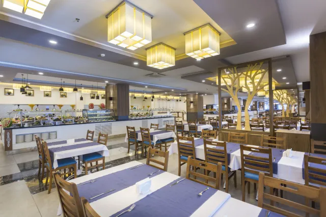 EFTALIA SPLASH RESORT HOTEL Restaurants