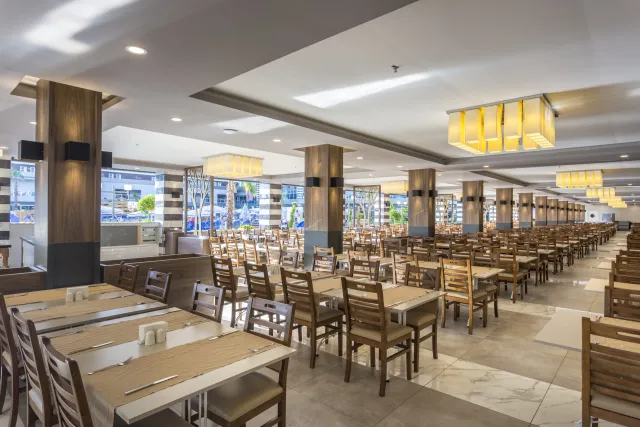 EFTALIA SPLASH RESORT HOTEL Restaurants
