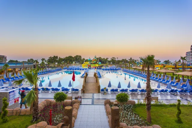 EFTALIA SPLASH RESORT HOTEL Pools & Beach