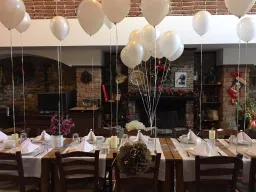 EL VINO SUITES Restaurants