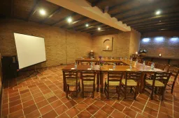 EL VINO SUITES Meetings