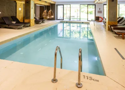 ELA PARK HOTEL Pools & Beach