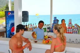 ELAMIR RESORT HOTEL Bars