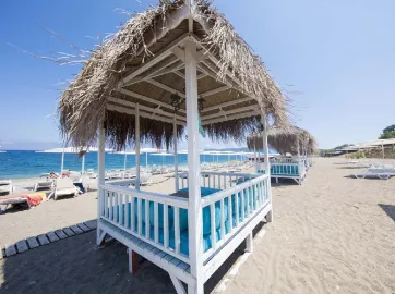 ELAMIR RESORT HOTEL Pools & Beach