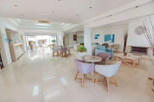 ELANI BAY RESORT Lobby