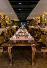 ELEGANCE HOTELS INTERNATIONAL Restaurants