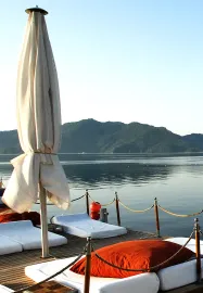 ELEGANCE HOTELS INTERNATIONAL Pools & Beach