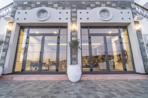 ELEMENTA HOTEL 12+