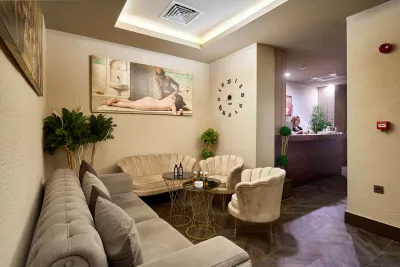 ELYSEE RIVE HOTEL Lobby