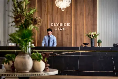 ELYSEE RIVE HOTEL Lobby