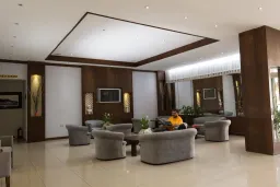EPIC HOTEL Lobby