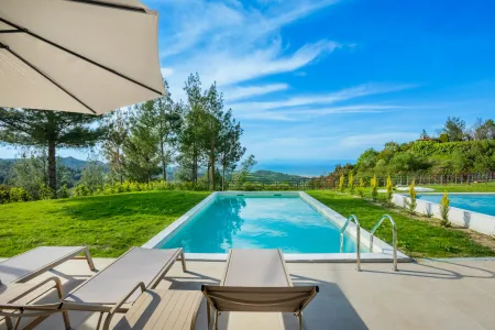 EPTA VILLAS Pools & Beach