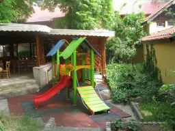 ESTREYA PALACE Mini Club