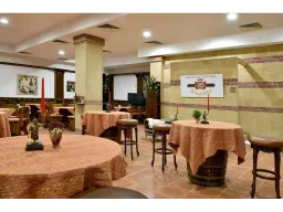 ESTREYA RESIDENCE Restaurants