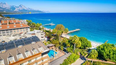 FAME BEACH HOTEL Pools & Beach