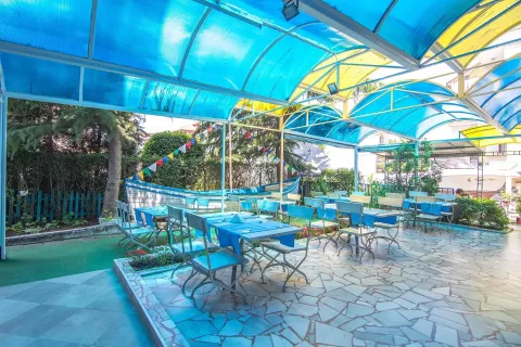 FAMILY HOTEL ELVIRA Restaurants
