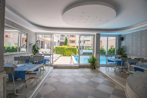 FAMILY HOTEL ELVIRA Restaurants