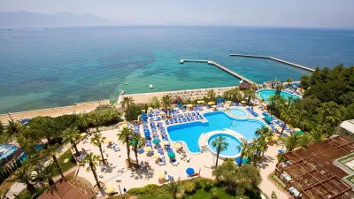 FANTASIA HOTEL DE LUXE Pools & Beach
