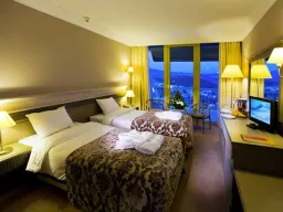 FANTASIA HOTEL DE LUXE Rooms