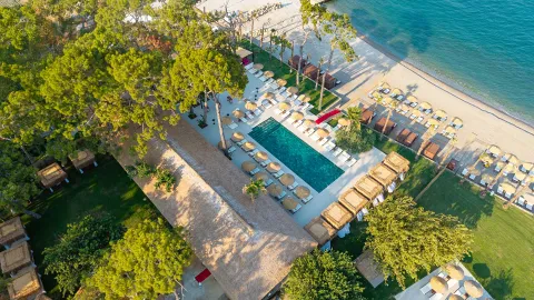 FASHIONTV LUXE RESORT Pools & Beach