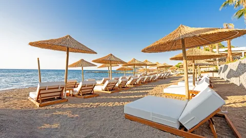 FASHIONTV LUXE RESORT Pools & Beach