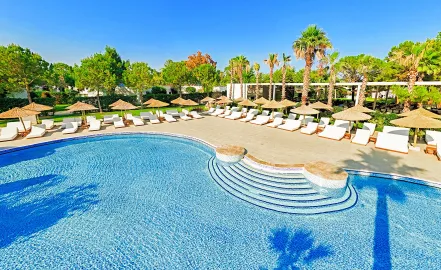 FASHIONTV LUXE RESORT Pools & Beach