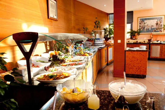 FAUSTINA HOTEL Restaurants