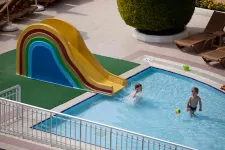 FEBEACH SIDE HOTEL Pools & Beach