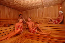 FEBEACH SIDE HOTEL Spa