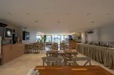 FIFTY FIVE SUITES Restaurants