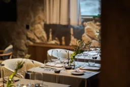 FLORA BOUTIQUE HOTEL Restaurants