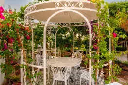 FLORA GARDEN BEACH 16+ Restaurants