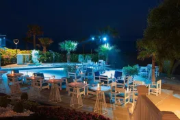 FLORA GARDEN BEACH 16+ Activities