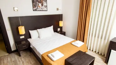 FLORA HOTEL Rooms