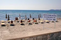 FLORA SUITES HOTEL Pools & Beach