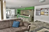 FOREST BEACH Lobby