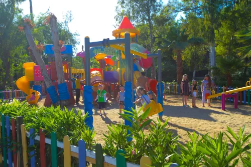 FORTEZZA BEACH RESORT Mini Club