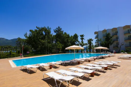 FORTEZZA BEACH RESORT Pools & Beach