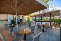 FORTUNA BEACH HOTEL Restaurants