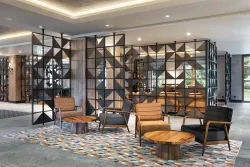 FOUR POINTS BY SHERATON Lobby