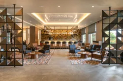 FOUR POINTS BY SHERATON Bars
