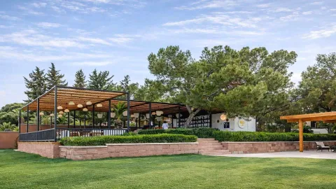 RAI FORESTA TEKIROVA Restaurants