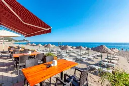 GALAXY BEACH HOTEL Pools & Beach
