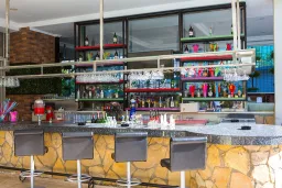GARDENIA BEACH Bars
