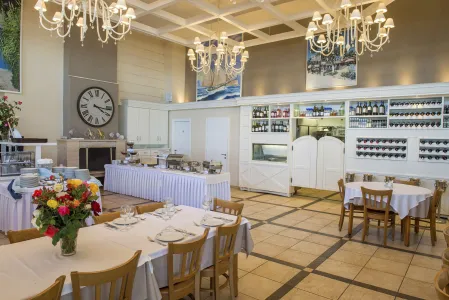 GEORGALAS REST APARTMENTS Restaurants