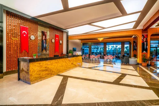 GLAMOUR RESORT - SPA Lobby
