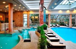 GLORIA VERDE RESORT Pools & Beach