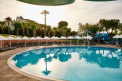 GLORIA VERDE RESORT Pools & Beach